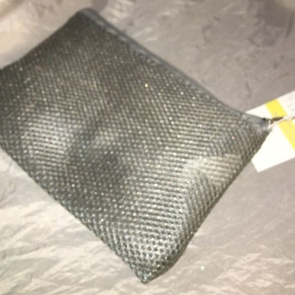 Lavanila silver sport cosmetic travel bag NEW - Picture 2 of 3